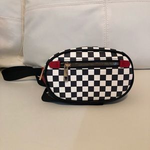 Fanny Pack Fashion Nova